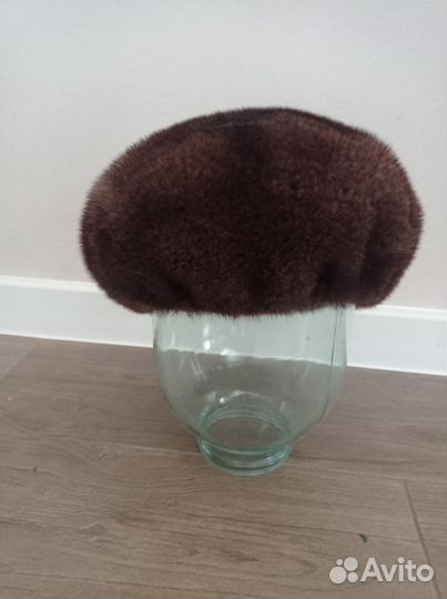 Берет женский норковый бу