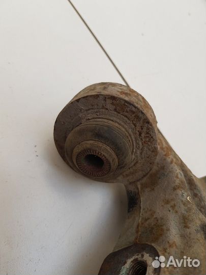 Кулак поворотный задний правый (Geely Atlas)