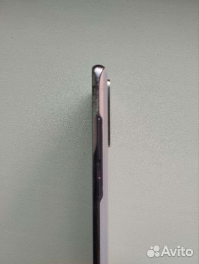 Телефон Samsung galaxy s20fe