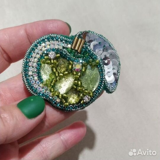 Брошь. Ручная работа