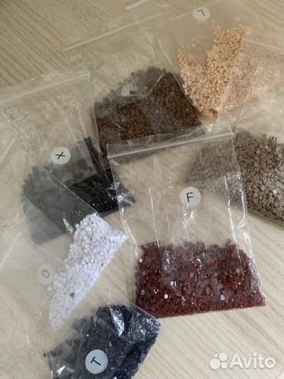 Стразы qbrix для алмазной мозаики