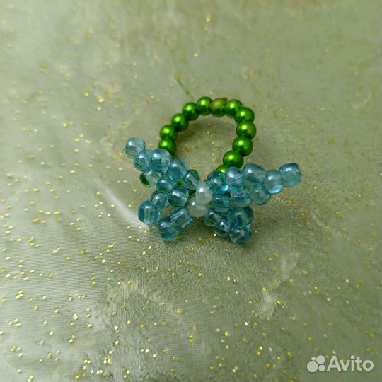 Кольцо из бисера