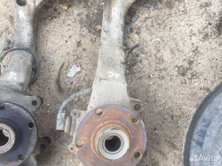 Поворотный кулак Ауди А6 С5 А4 Пассат Б5