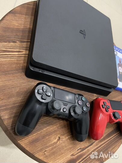 Sony PS4 slim