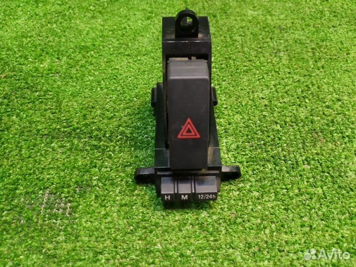 Кнопка аварийной сигнализации Mazda 3 BL 1.6 2011