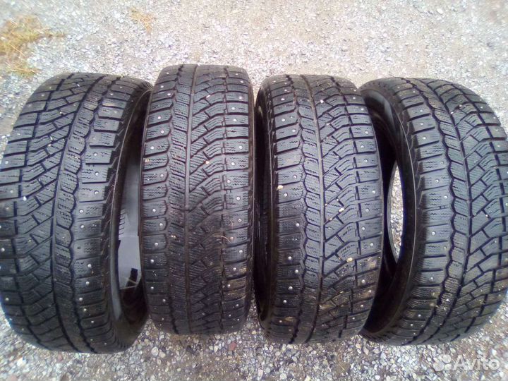 Viatti Brina Nordico V-522 215/55 R17