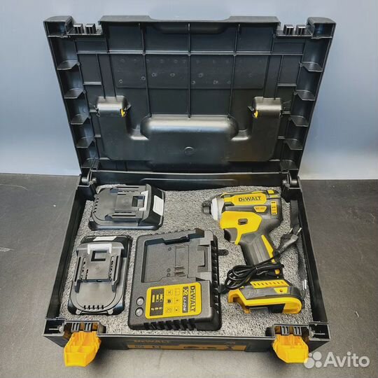 Винтоверт аккумуляторный ударный dewalt 36V 2АКБ в