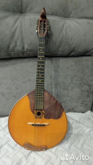 Домра 4 струнная