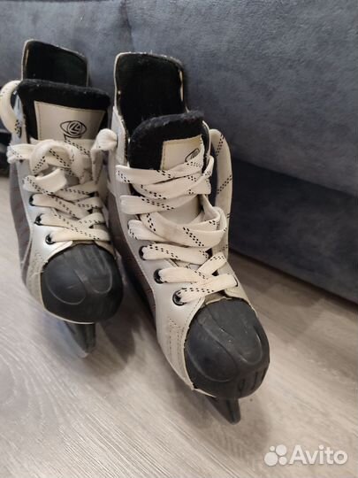 Коньки хоккейные 35 размер