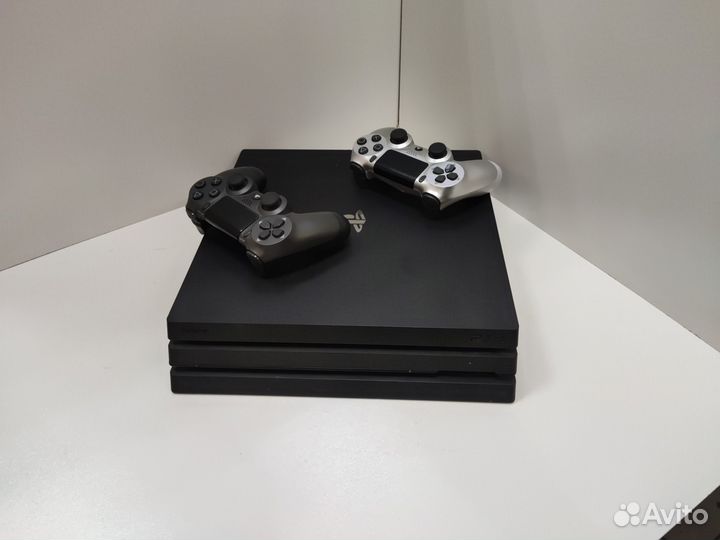 Игровые приставки Sony Playstation 4 PRO 1TB (CUH-7116B)