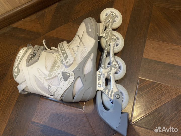Комплект Роликовые коньки женские reaction r300w