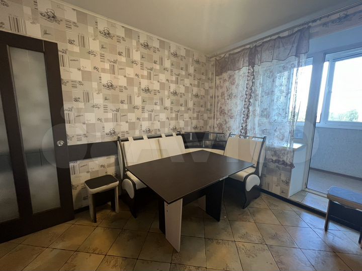 2-к. квартира, 65 м², 7/10 эт.