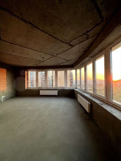 3-к. квартира, 90 м², 20/25 эт.