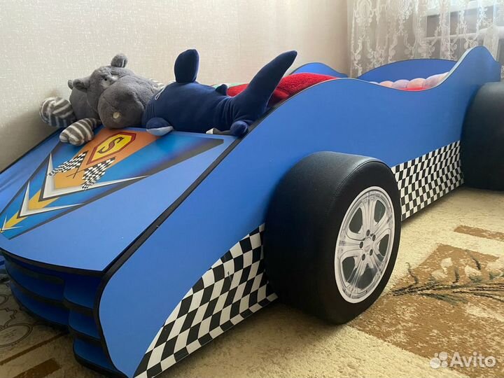 Продам детскую кроватку