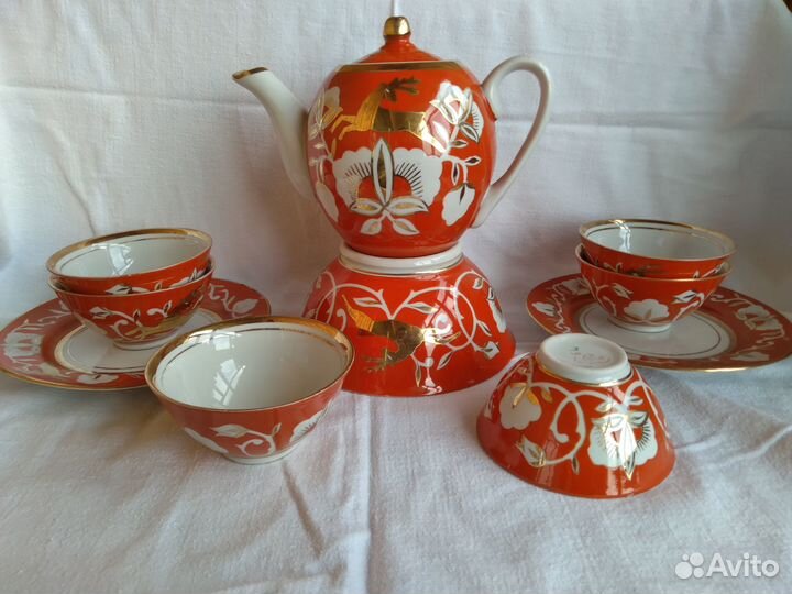 Чайный сервиз Золотой олень