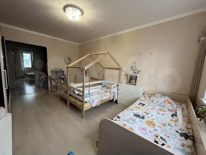 2-к. квартира, 76,5 м², 4/10 эт.