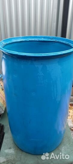 Бочка для воды пластиковая