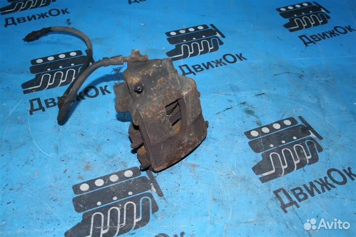 Суппорт передний левый VW Golf V