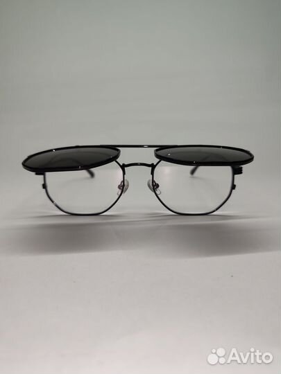 Очки солнцезащитные