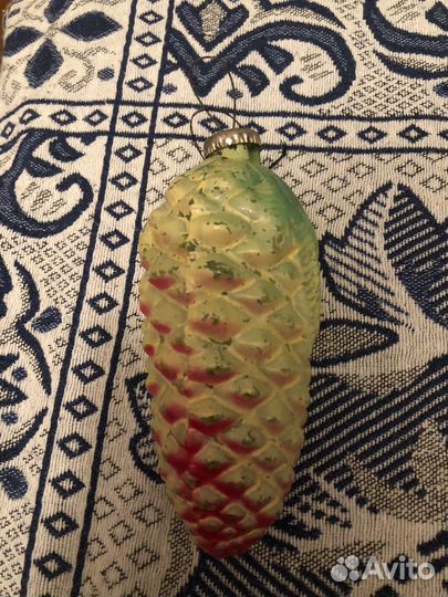 Ёлочная игрушка шишка