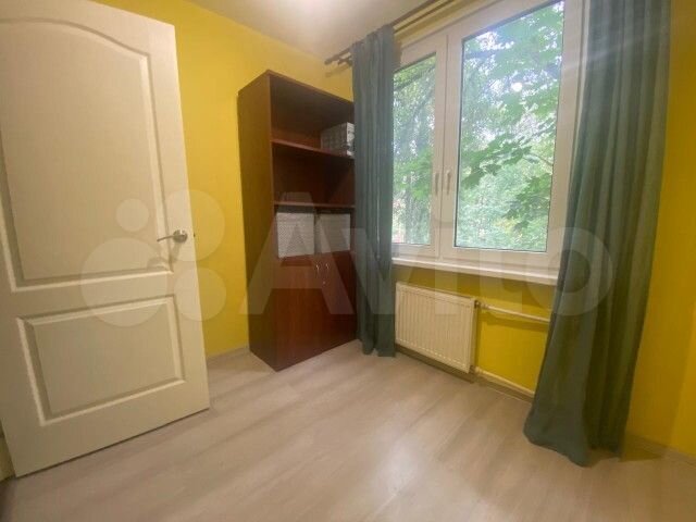 3-к. квартира, 43 м², 3/5 эт.