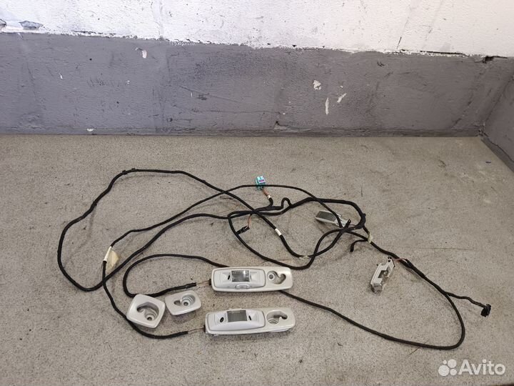 Проводка потолка + плафоны для VW Passat B5+ SW