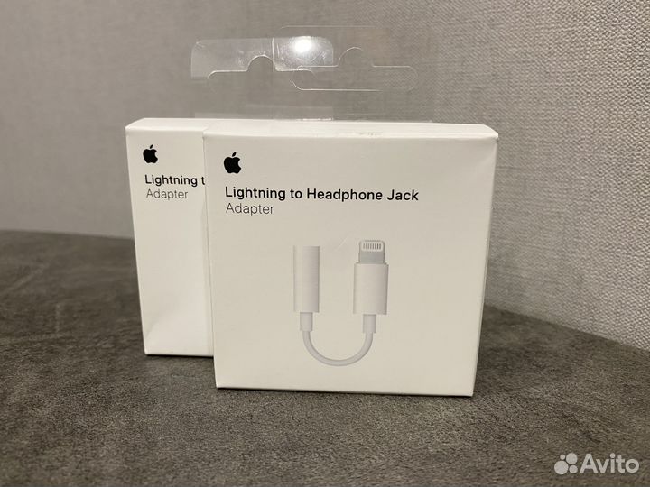 Переходник lightning to Headphone jack 3,5mm