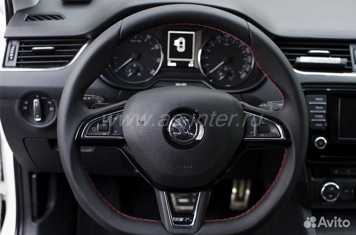 Кожаная оплетка на руль skoda Octavia A7