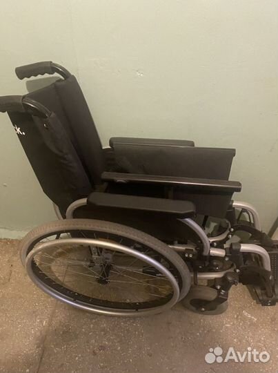 Коляска инвалидная