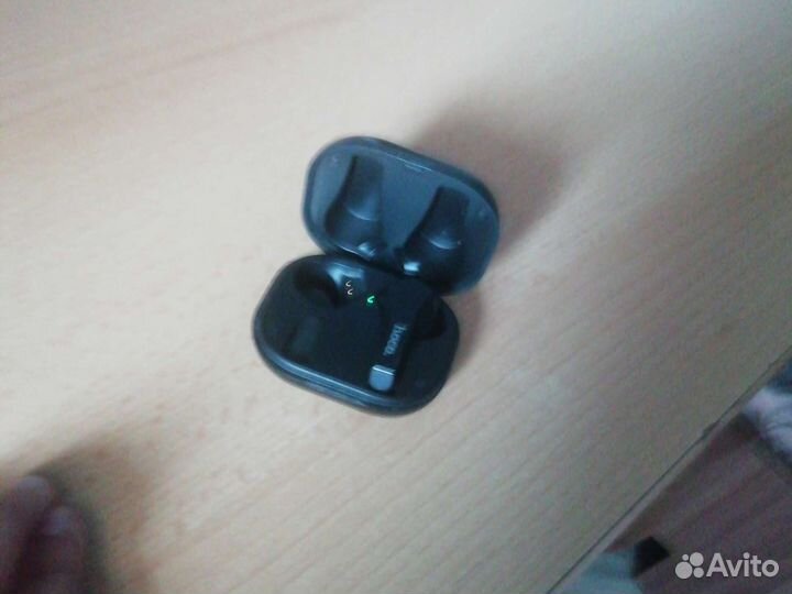 Наушник беспроводной