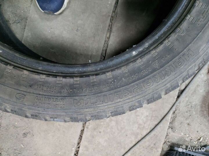 Nokian Tyres Hakkapeliitta 5 225/55 R18 102S