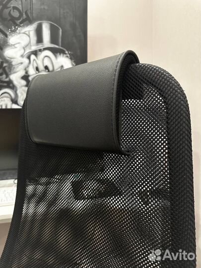 Компьютерное кресло офисное черное