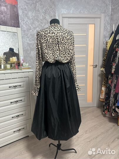 Костюм, юбка и блузка