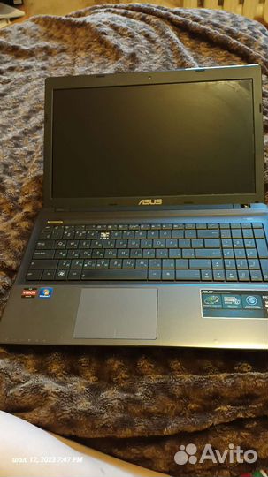 Ноутбук asus