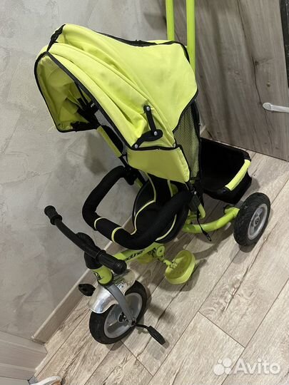 Детский велосипед с ручкой