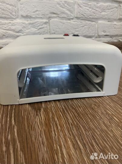 Лампа для ногтей