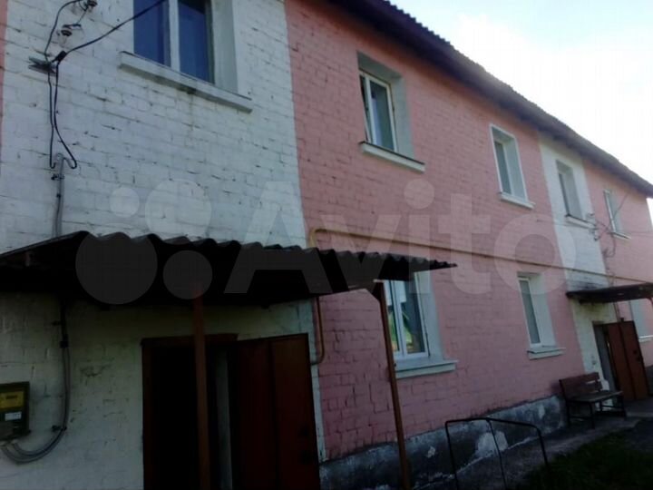 Доля в 2-к. квартире, 42,4 м², 2/2 эт.