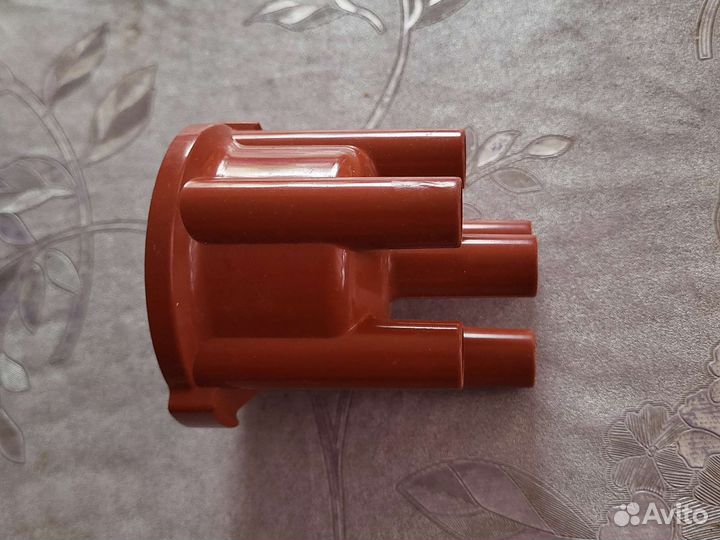 Крышка распределитя зажигания Kw