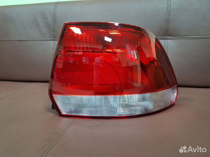 Фонарь задний правый Volkswagen Polo 6C1
