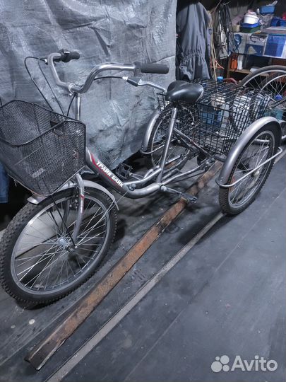 Трехколесный велосипед для взрослых