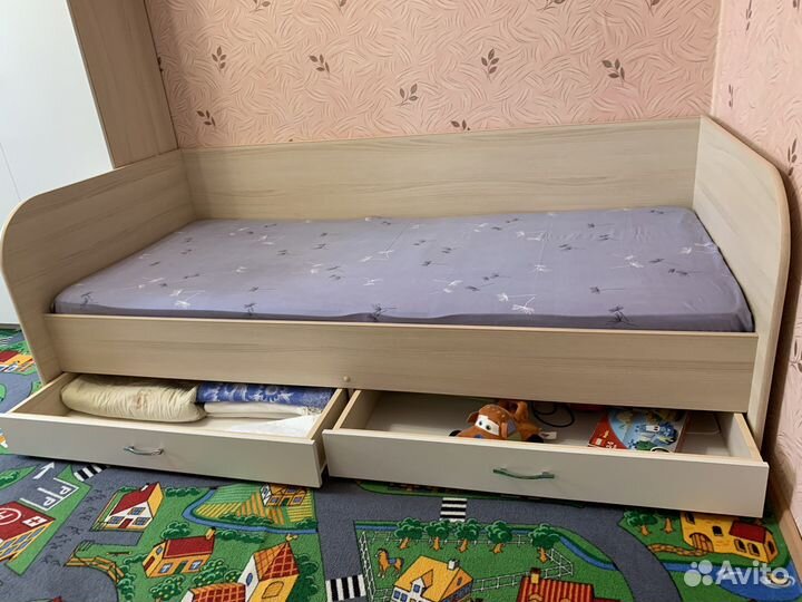 Детская кровать (на брони)