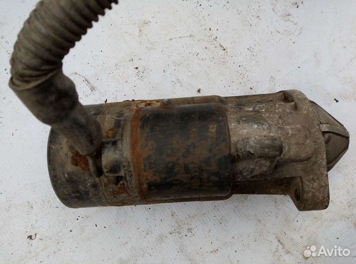 Nissan trade стартер