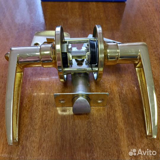 Комплект ручек для внутренних дверей