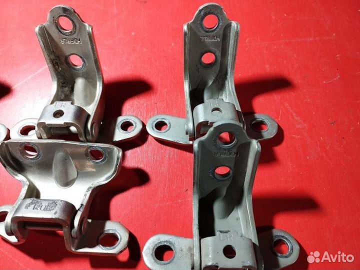 Петли двери Hyundai Elantra 4 Hd 