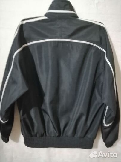 Спортивная куртка adidas