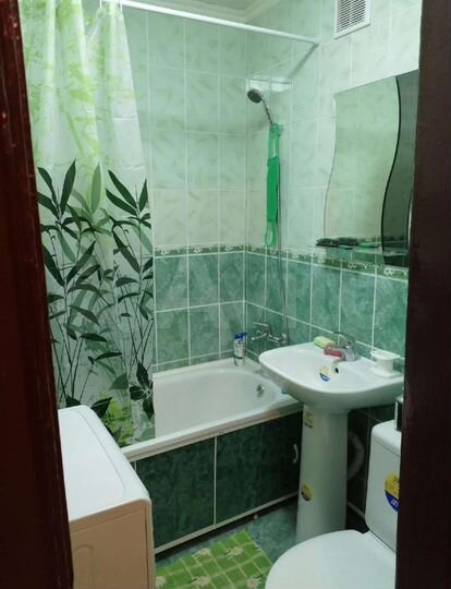 2-к. квартира, 43,3 м², 1/3 эт.