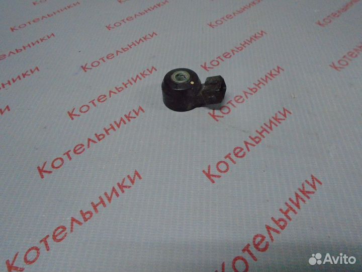 Nissan 22060-30P00 Датчик детонации