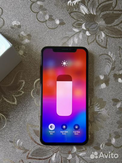 iPhone Xs, 64 ГБ