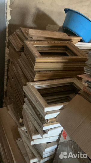 Рамки для картин и фото