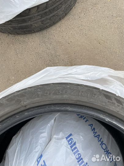 Blacklion BU66 Champoint 245/35 R19 и 275/30 R19